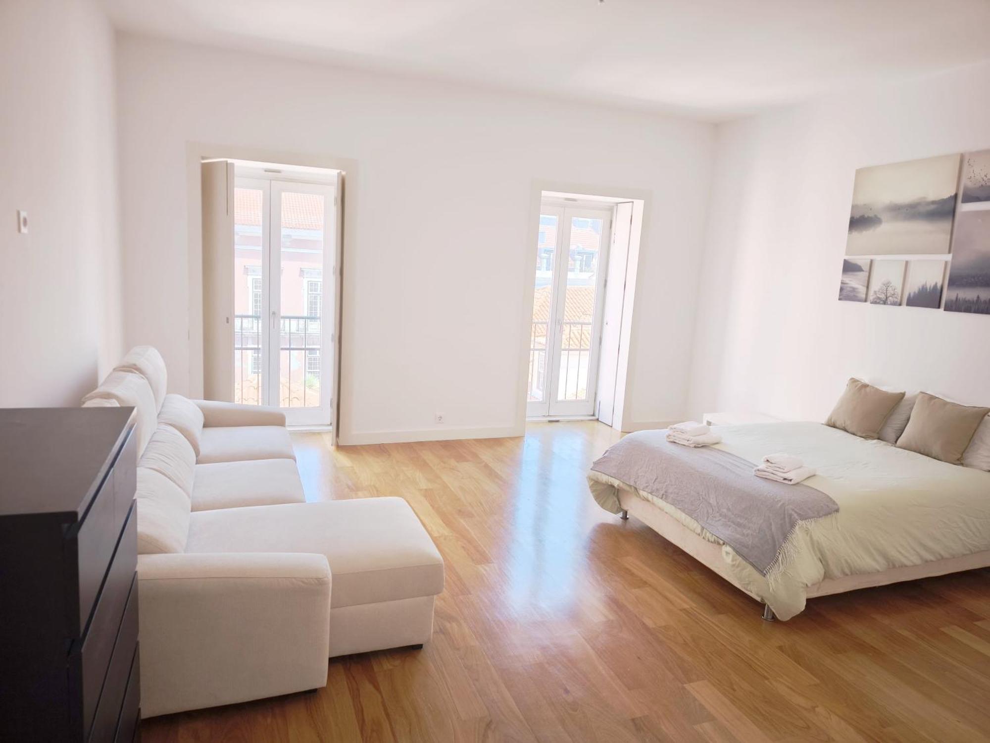 Lejlighed With Three Bedroom In Historic Largo Do Carmo